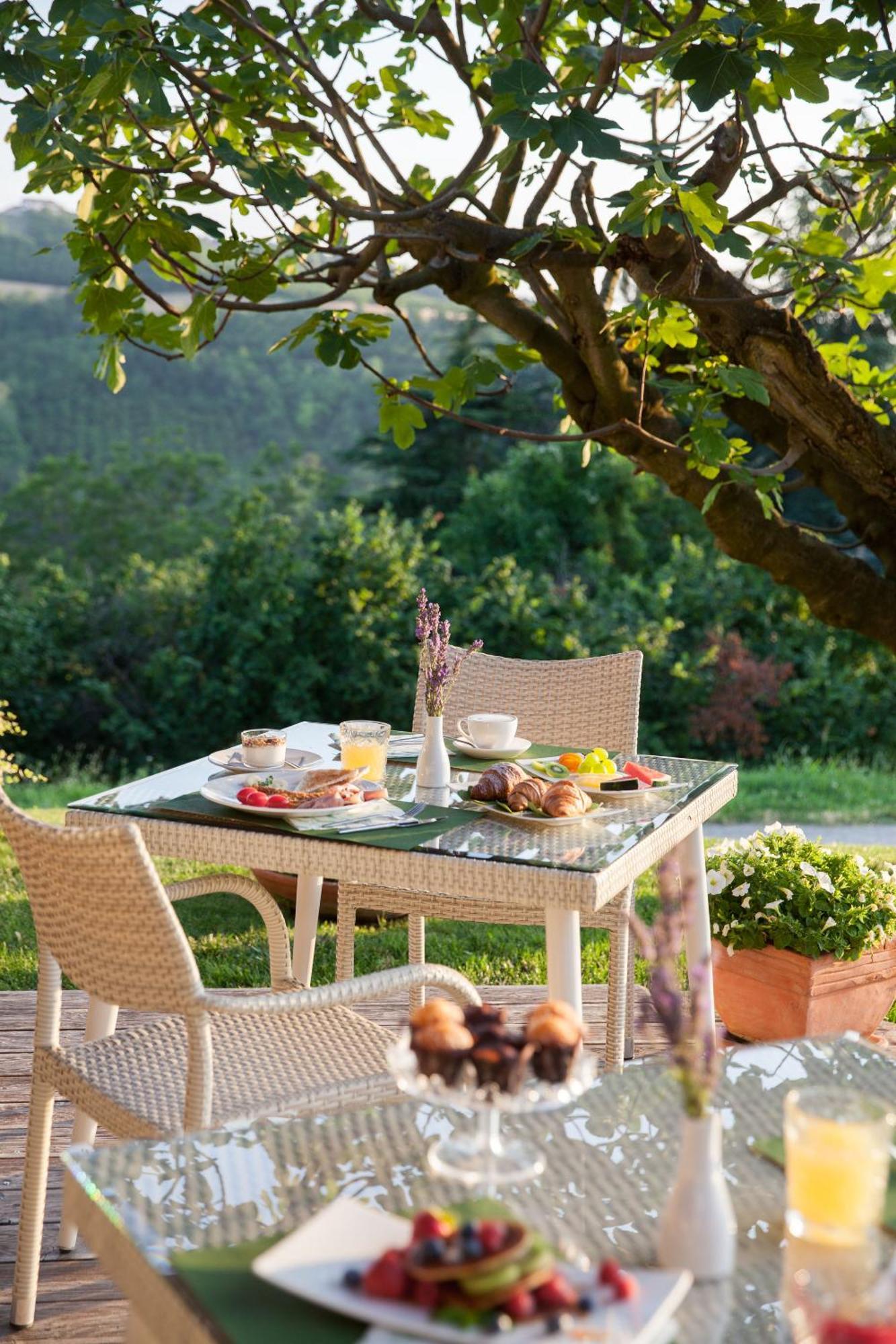 Relais Montemarino Hotel Borgomale Luaran gambar