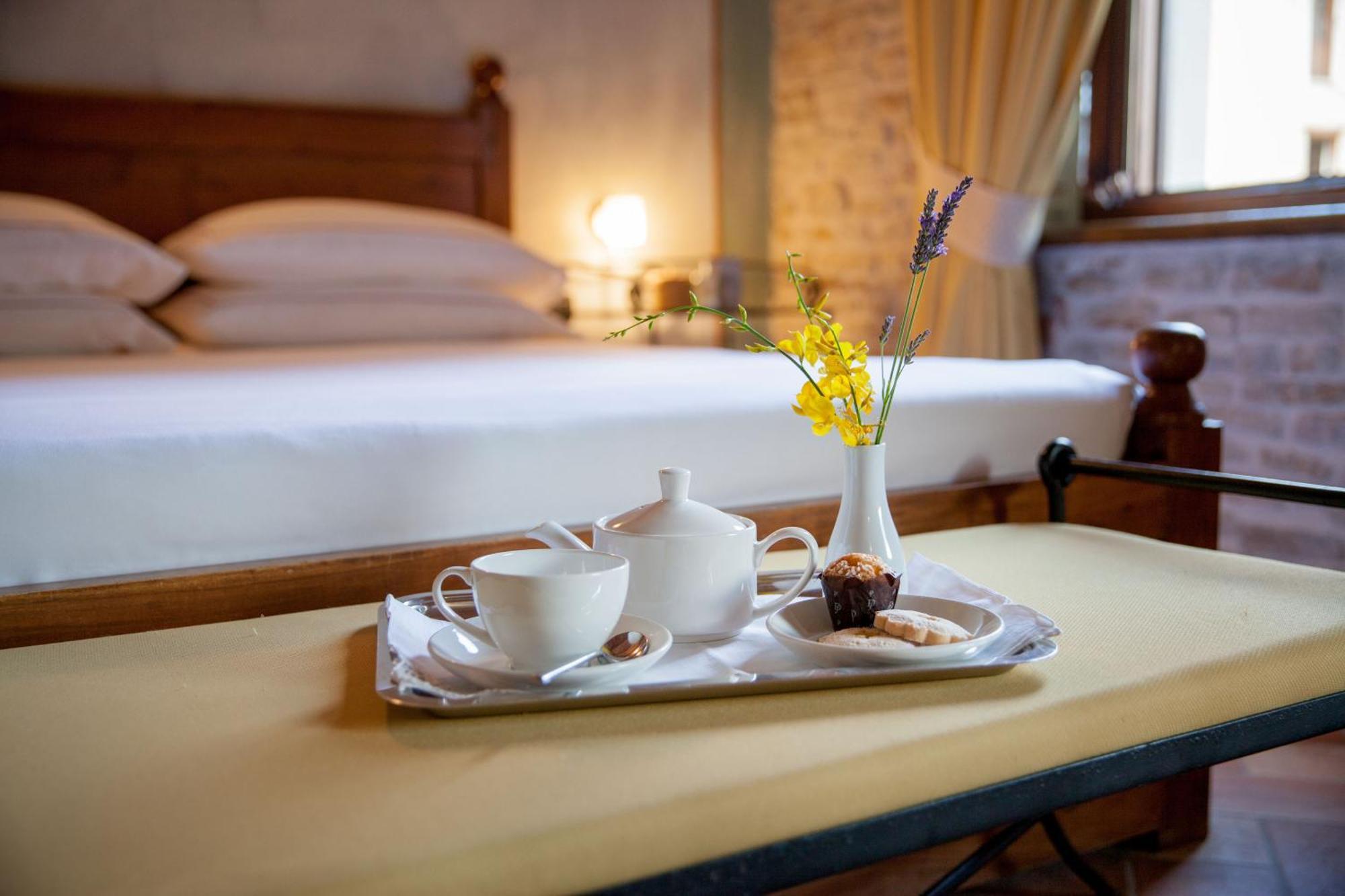 Relais Montemarino Hotel Borgomale Luaran gambar