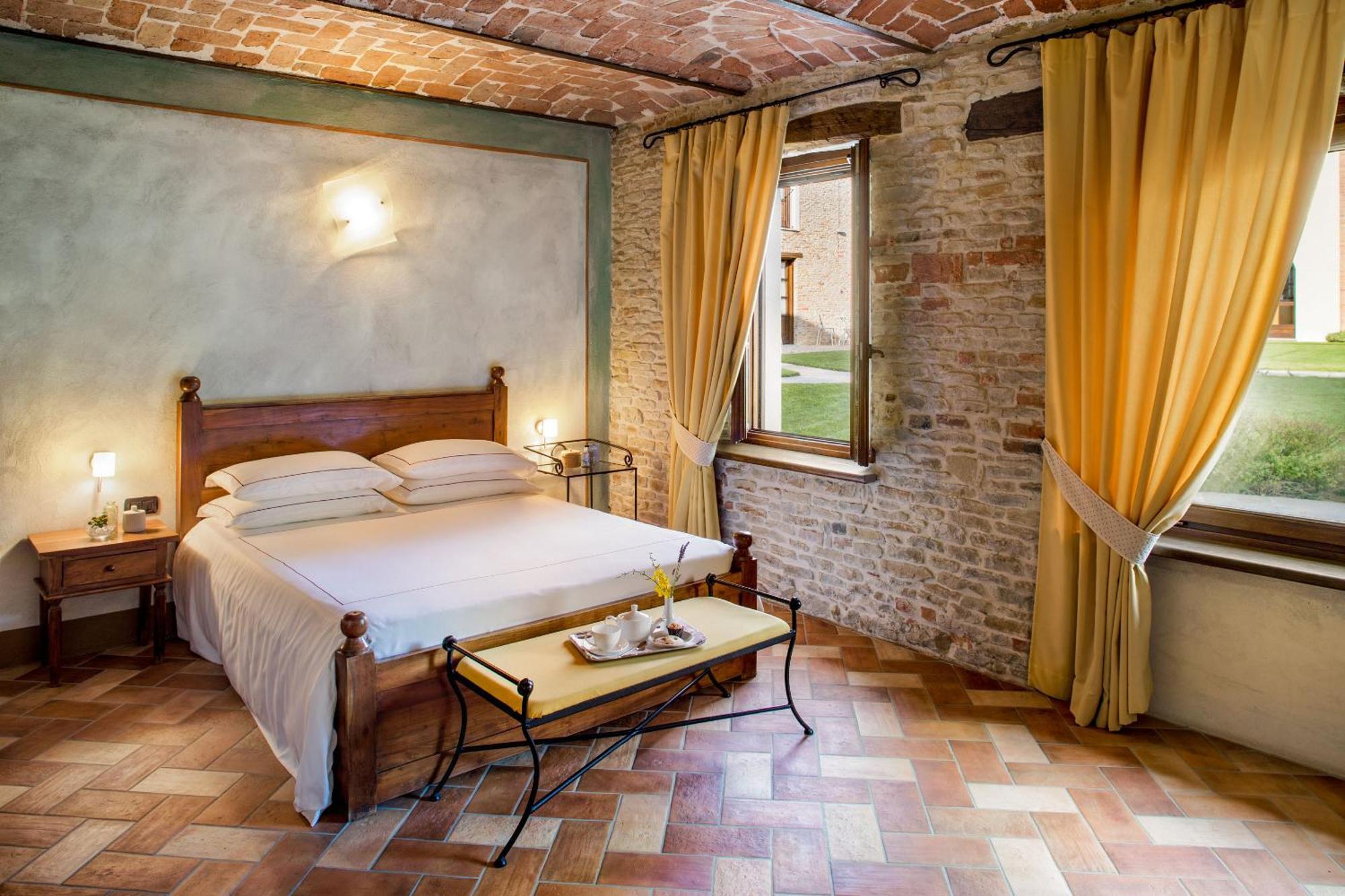 Relais Montemarino Hotel Borgomale Luaran gambar