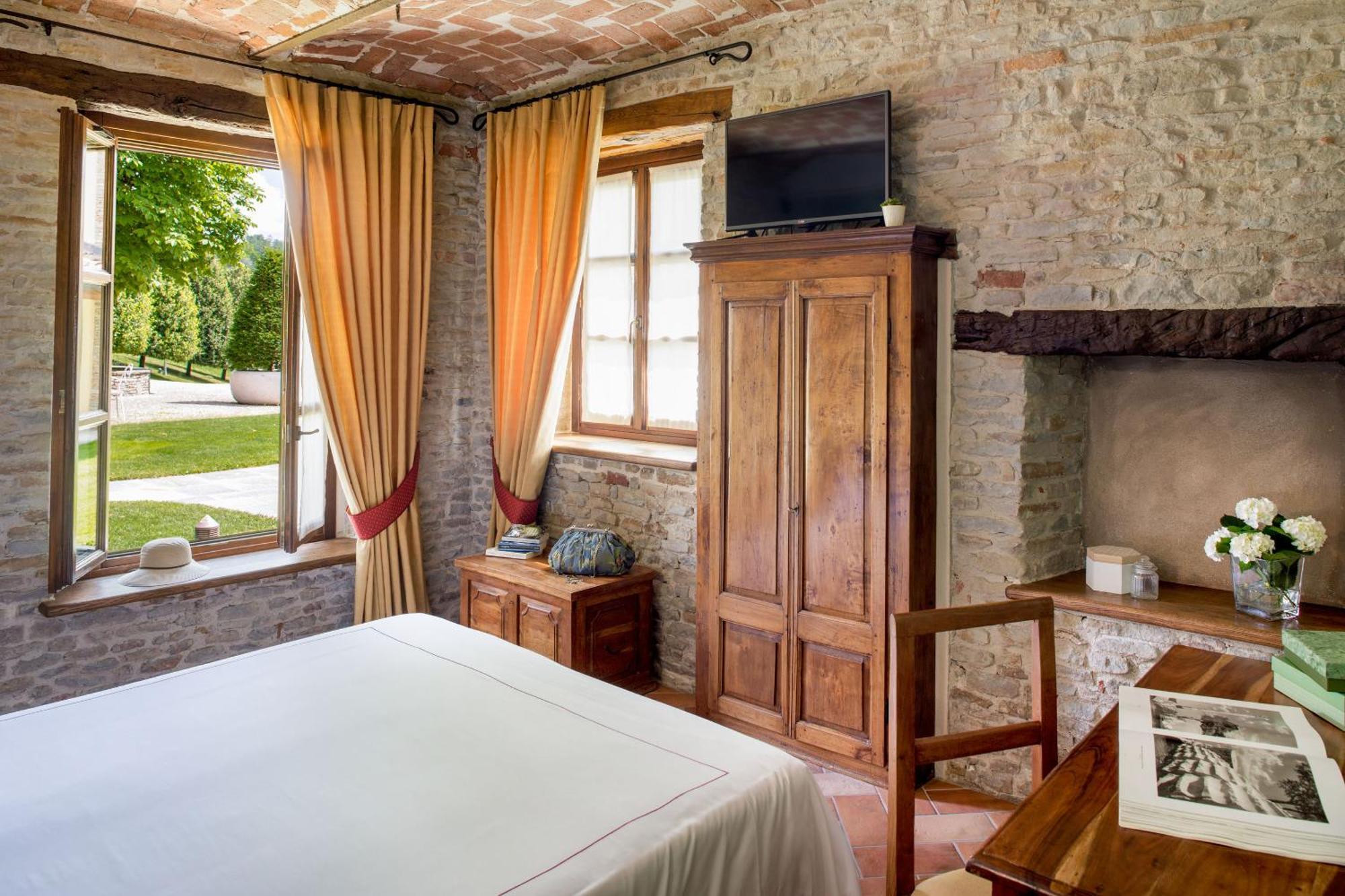 Relais Montemarino Hotel Borgomale Luaran gambar