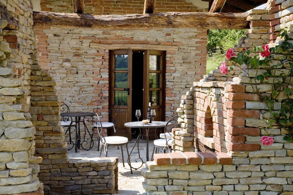 Relais Montemarino Hotel Borgomale Luaran gambar